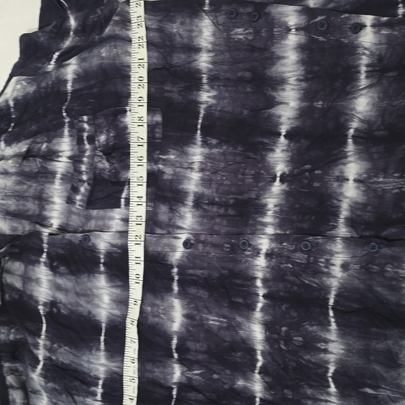 Fate Women’s Marble Tie Dye Boxy Long Sleeve Top Blue White Size Small - Picture 4 of 8